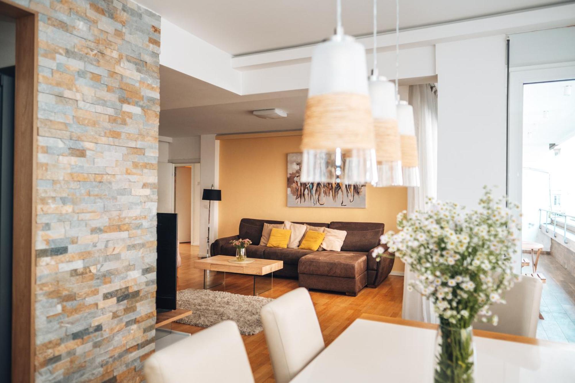 Crown Central Three Bedroom Apartment Belgrado Exterior foto